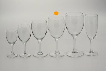 Serviceudlejning og  festudlejning af rdvin/hvidvin, 24,5 cl, elegance, 16,6 cm - 40121  Aamand Udlejningscenter.