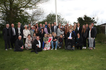 konfirmation-familiebillede.jpg billede - aamand udlejningscenter