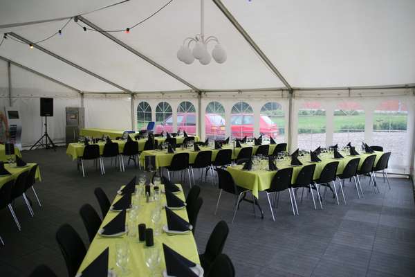 Borde og stole til fest i Aabenraa