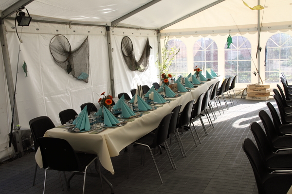 Leje af festtelt til 50 personer