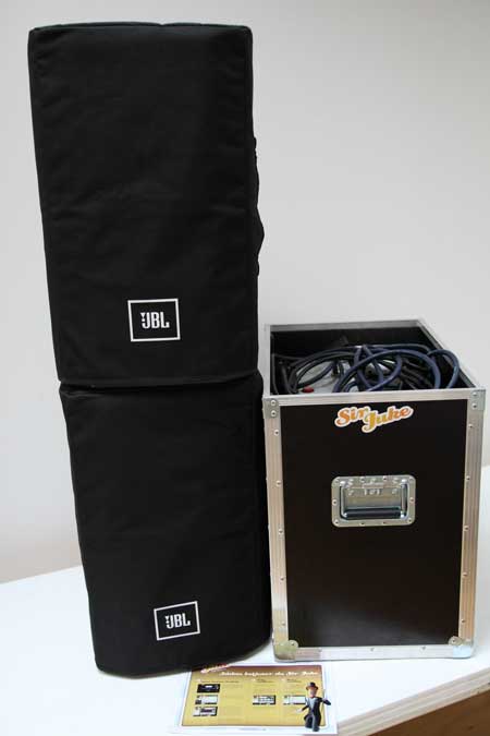 sirjukelight_hjem, borde inde i telt- www.aamands.dk