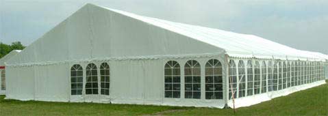 Teltudlejning partytelte af hvid 15 meter bred telt - hvidt 15m telt - Aamand Udlejningscenter