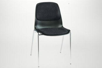 Udlejning af stabelstole med stof i sæde og ryg, sort, benjamin - 70308  Aamand Udlejningscenter.
